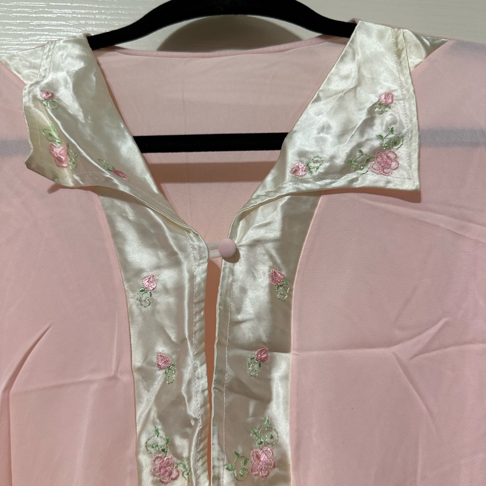 Beautiful vintage pink nightgown with satin details and embroidered flowers